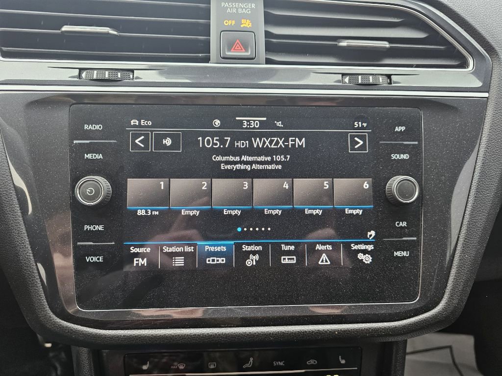 Used 2024 Volkswagen Tiguan SE R-Line image 21