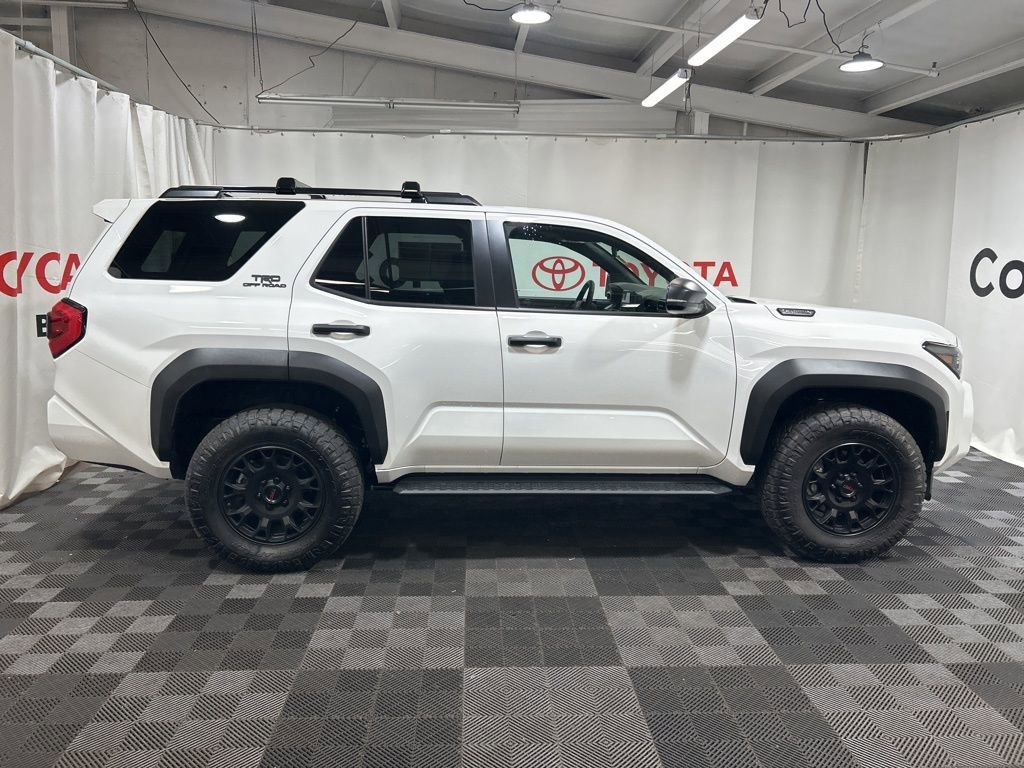Used 2025 Toyota 4Runner TRD Off-Road image 9