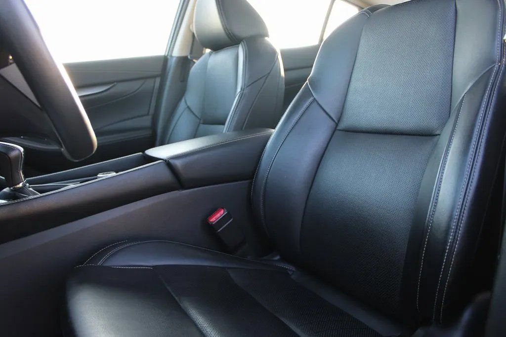 Used 2023 Nissan Maxima SL FWD image 11
