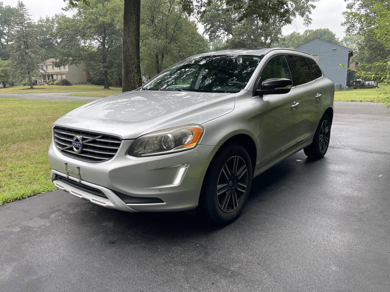 Used 2017 Volvo XC60 T5 Dynamic w/ Preferred Option Package