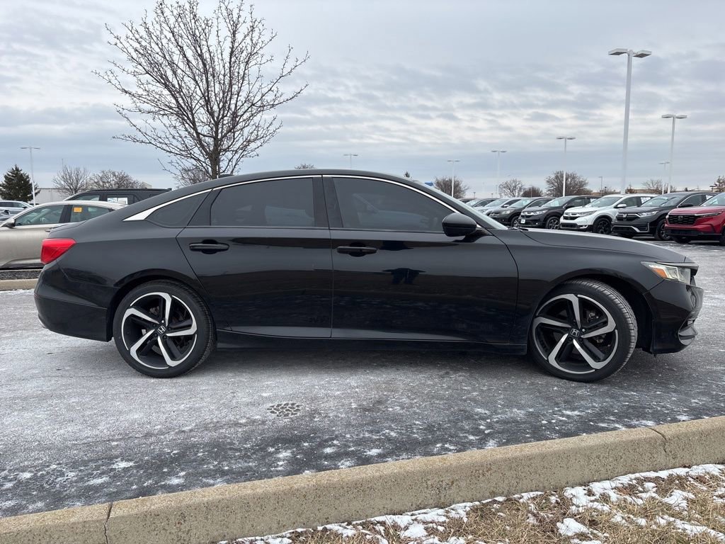 Used 2018 Honda Accord Sport image 10