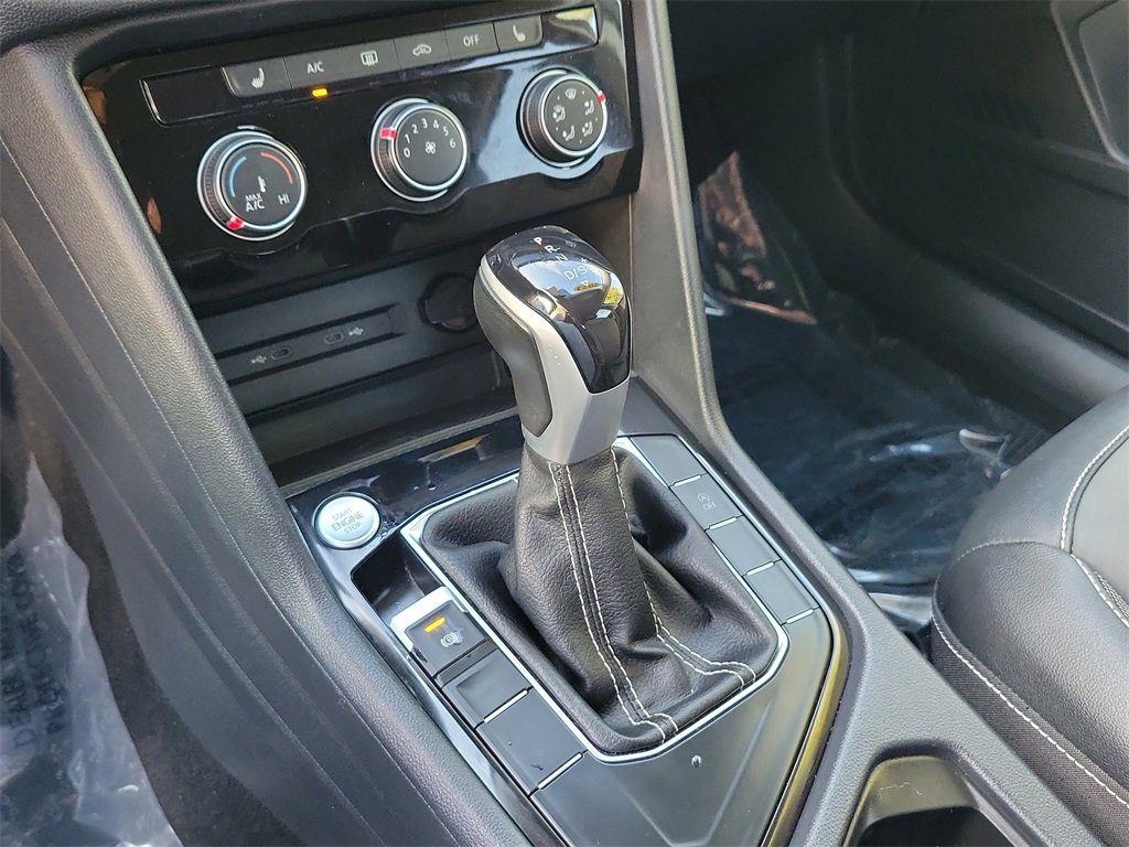 Certified 2023 Volkswagen Taos SE w/ Black Wheel Package image 21