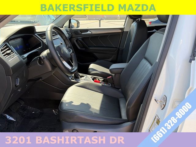 Used 2023 Volkswagen Tiguan SE FWD image 9