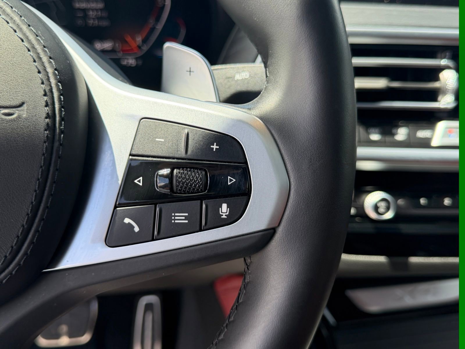 Used 2023 BMW X4 xDrive30i w/ M Sport Package image 29