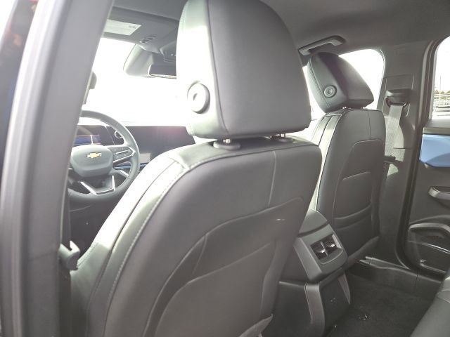 New 2026 Chevrolet Equinox EV LT AWD/4WD image 19