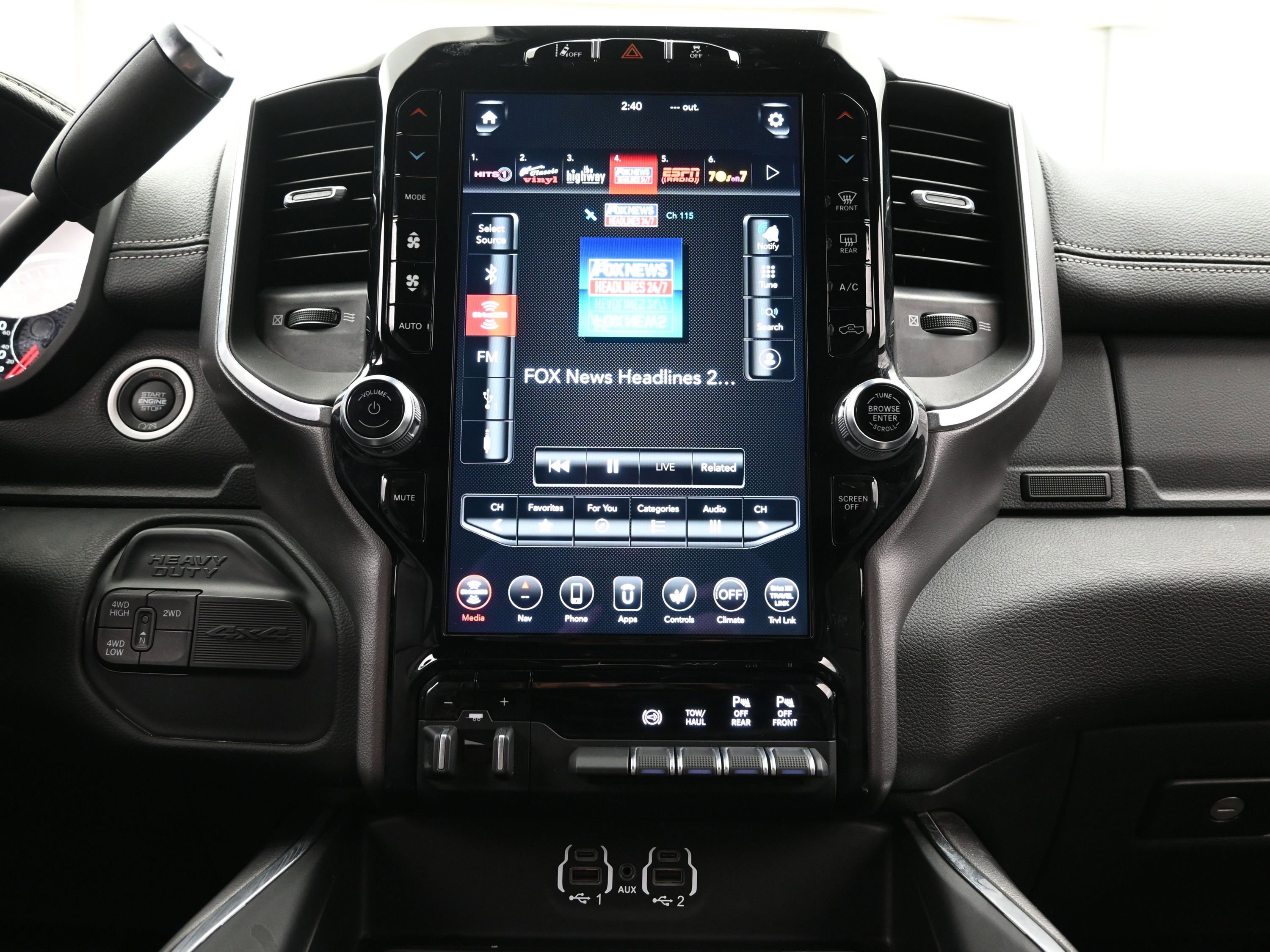 Used 2020 RAM 2500 Laramie w/ Night Edition image 17