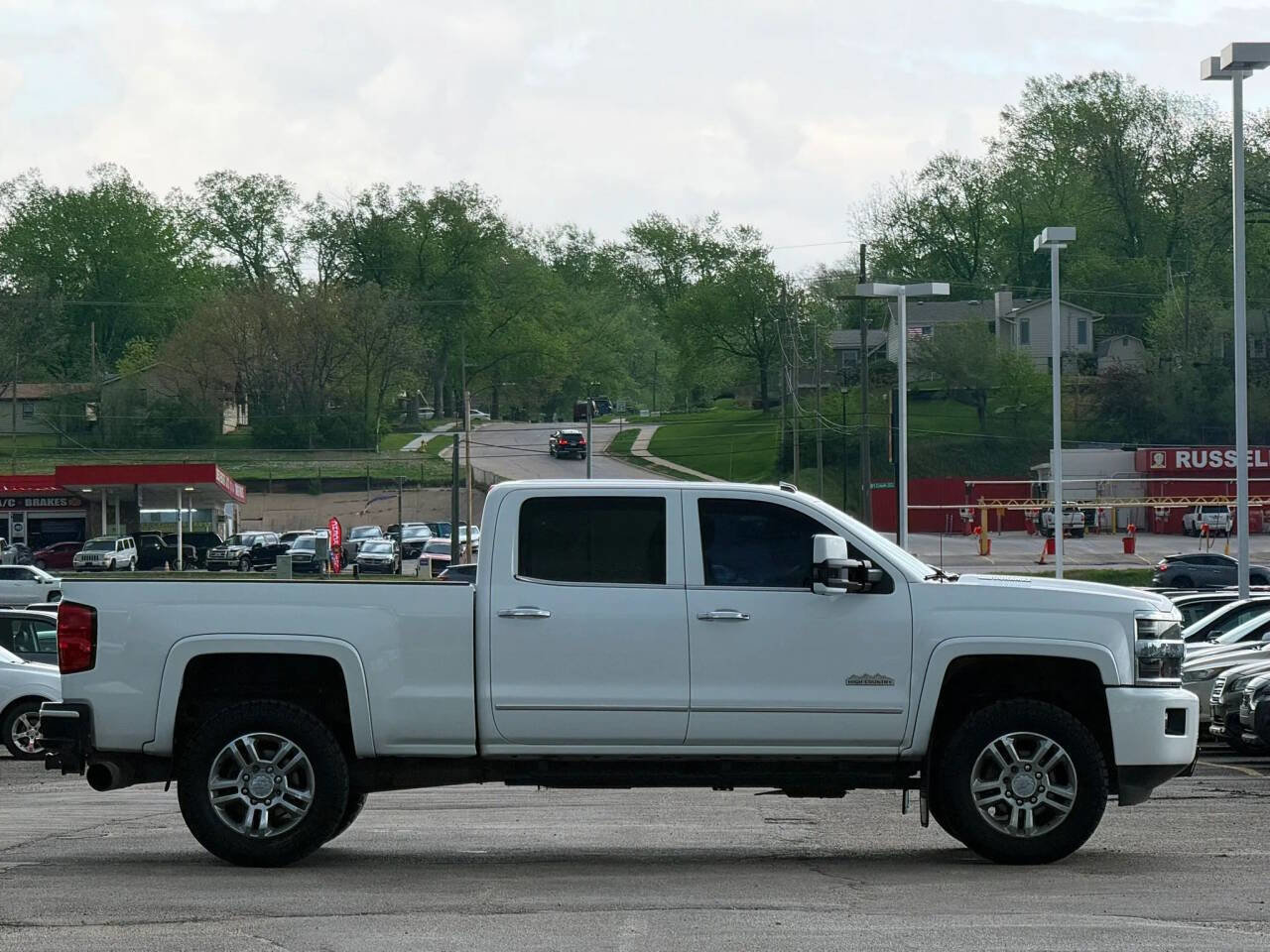 Used 2016 Chevrolet Silverado 2500 High Country w/ Duramax Plus Package AWD/4WD image 6