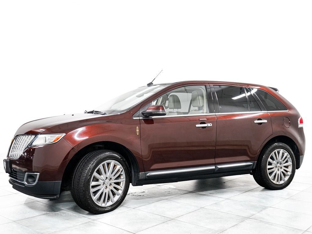 Used 2012 Lincoln MKX AWD image 4