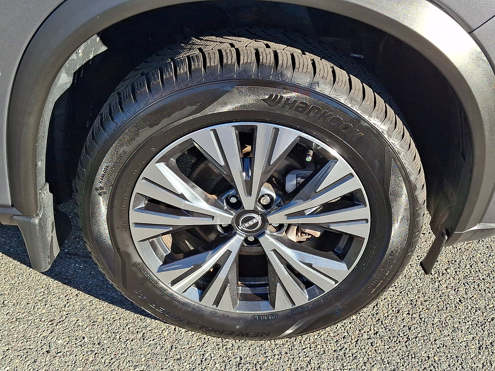 Used 2023 Nissan Rogue SV AWD/4WD image 9
