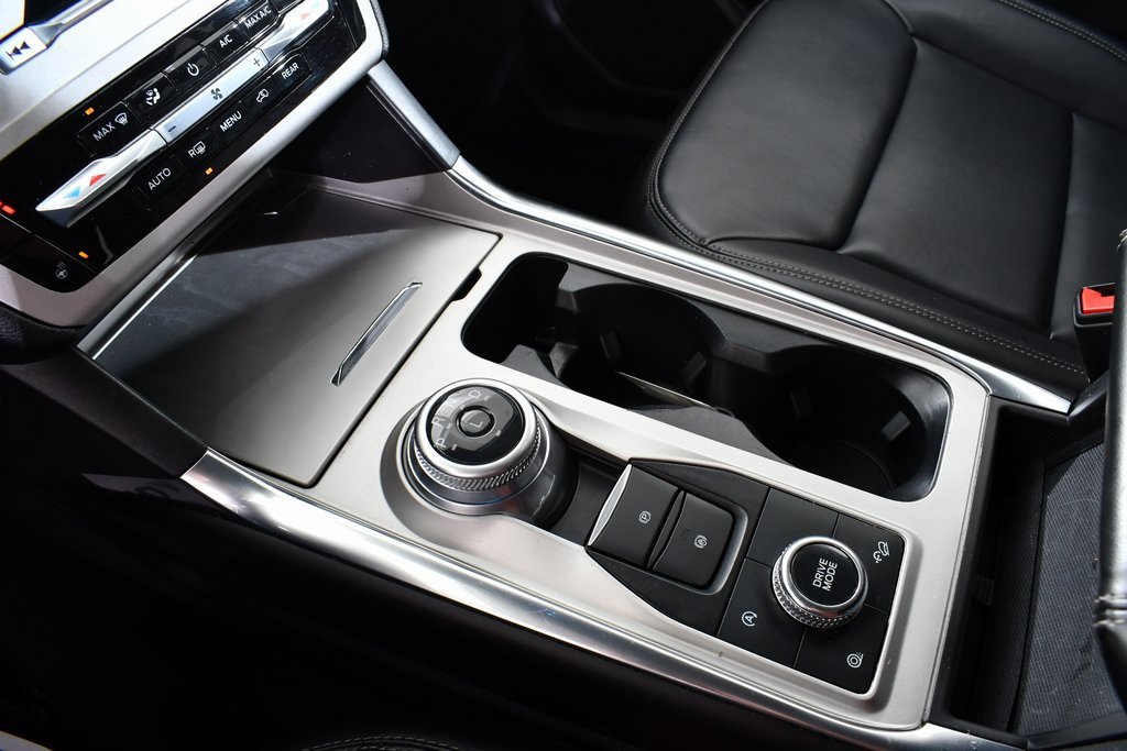 Used 2023 Ford Explorer XLT w/ Equipment Group 202A image 31