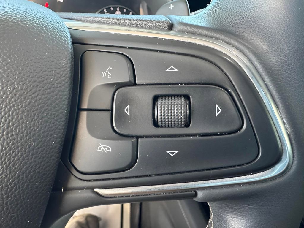 Used 2022 Buick Envision Preferred image 32