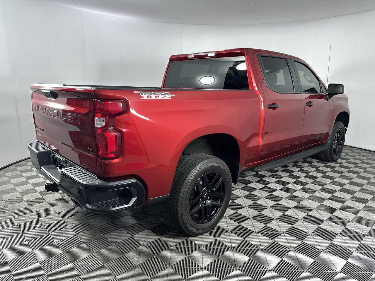 Used 2024 Chevrolet Silverado 1500 LT Trail Boss w/ Protection Package AWD/4WD image 8