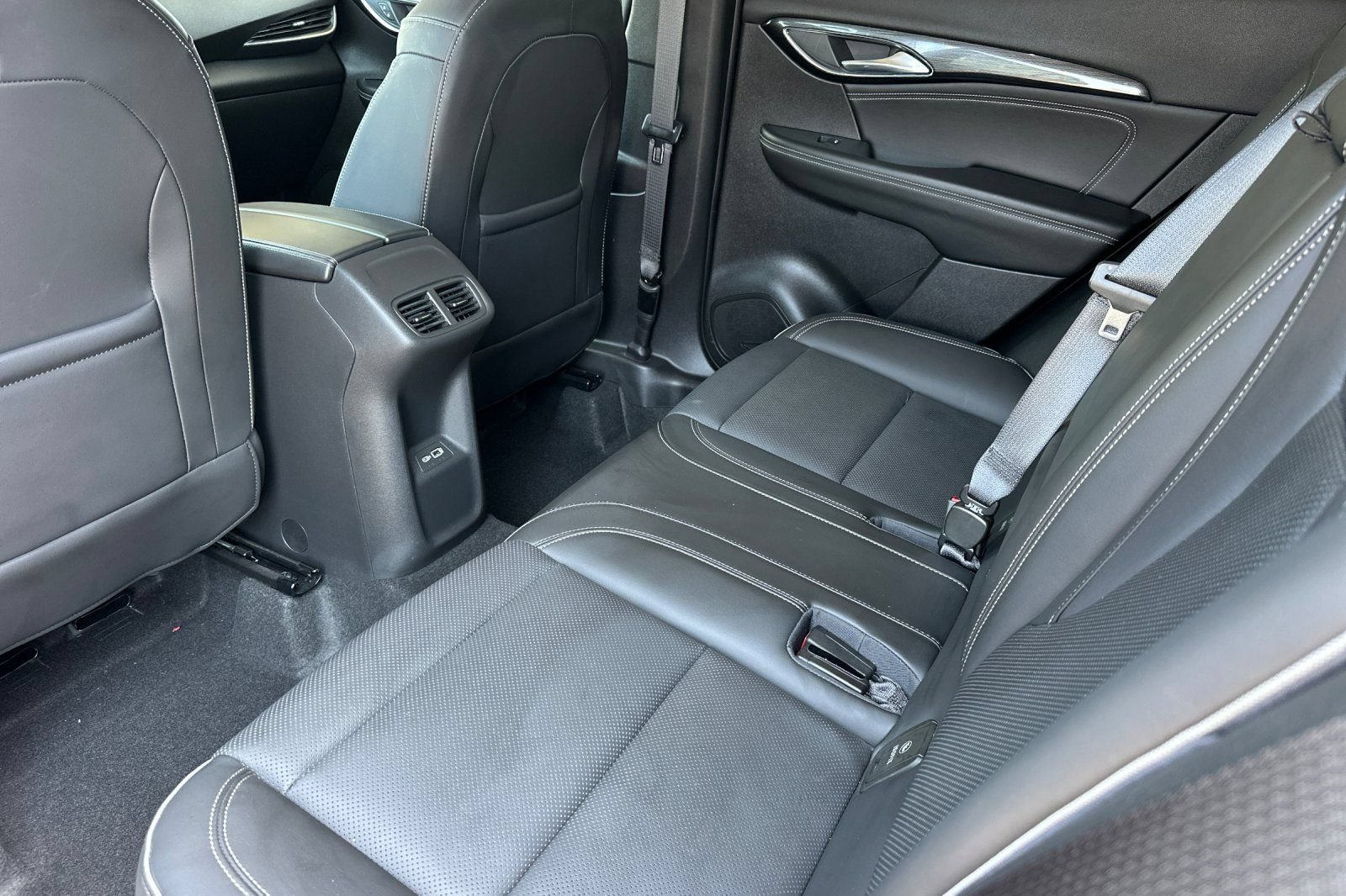 Certified 2023 Buick Envision Essence FWD image 14
