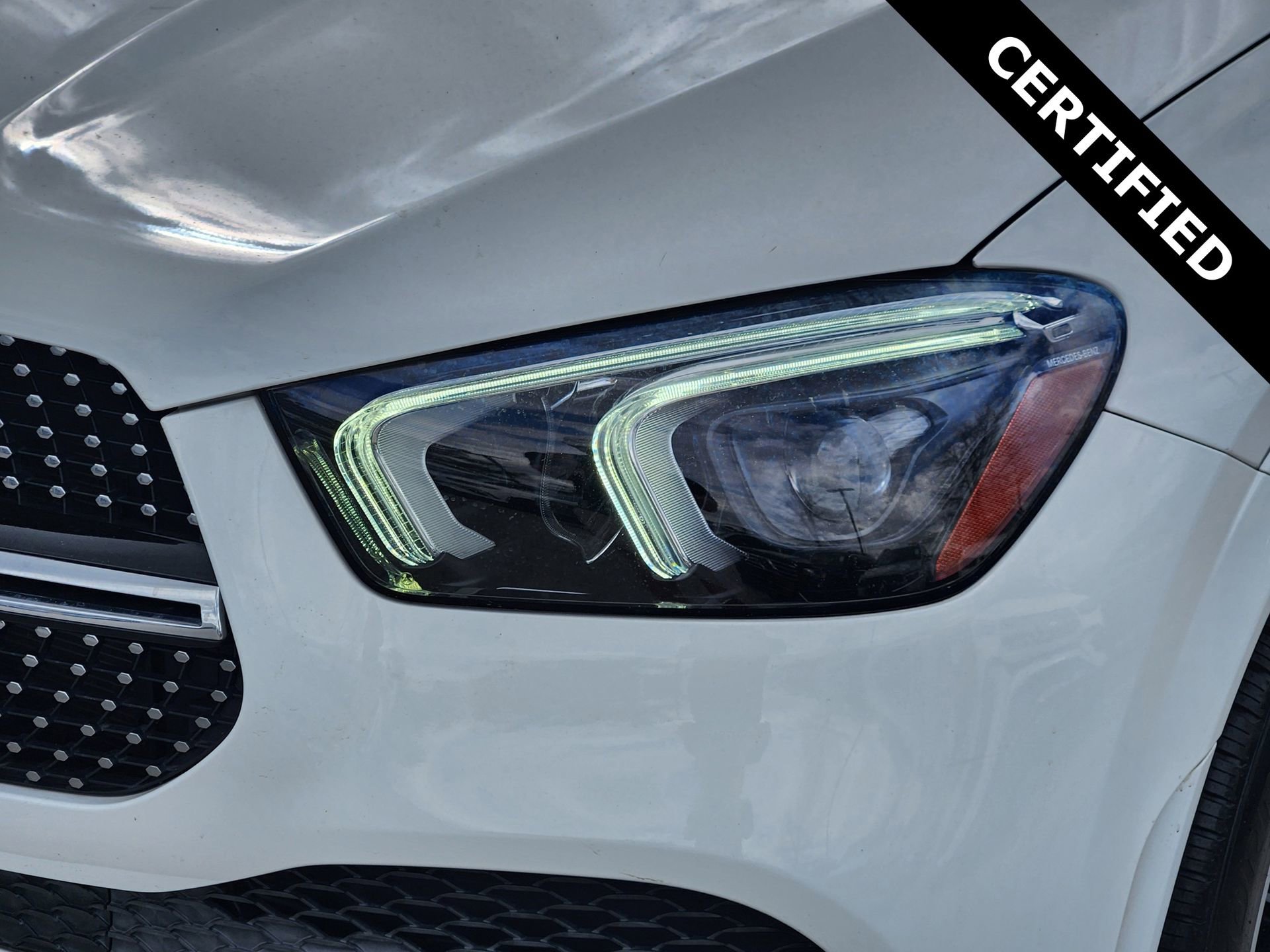 Certified 2022 Mercedes-Benz GLE 350 w/ AMG Line Interior image 11