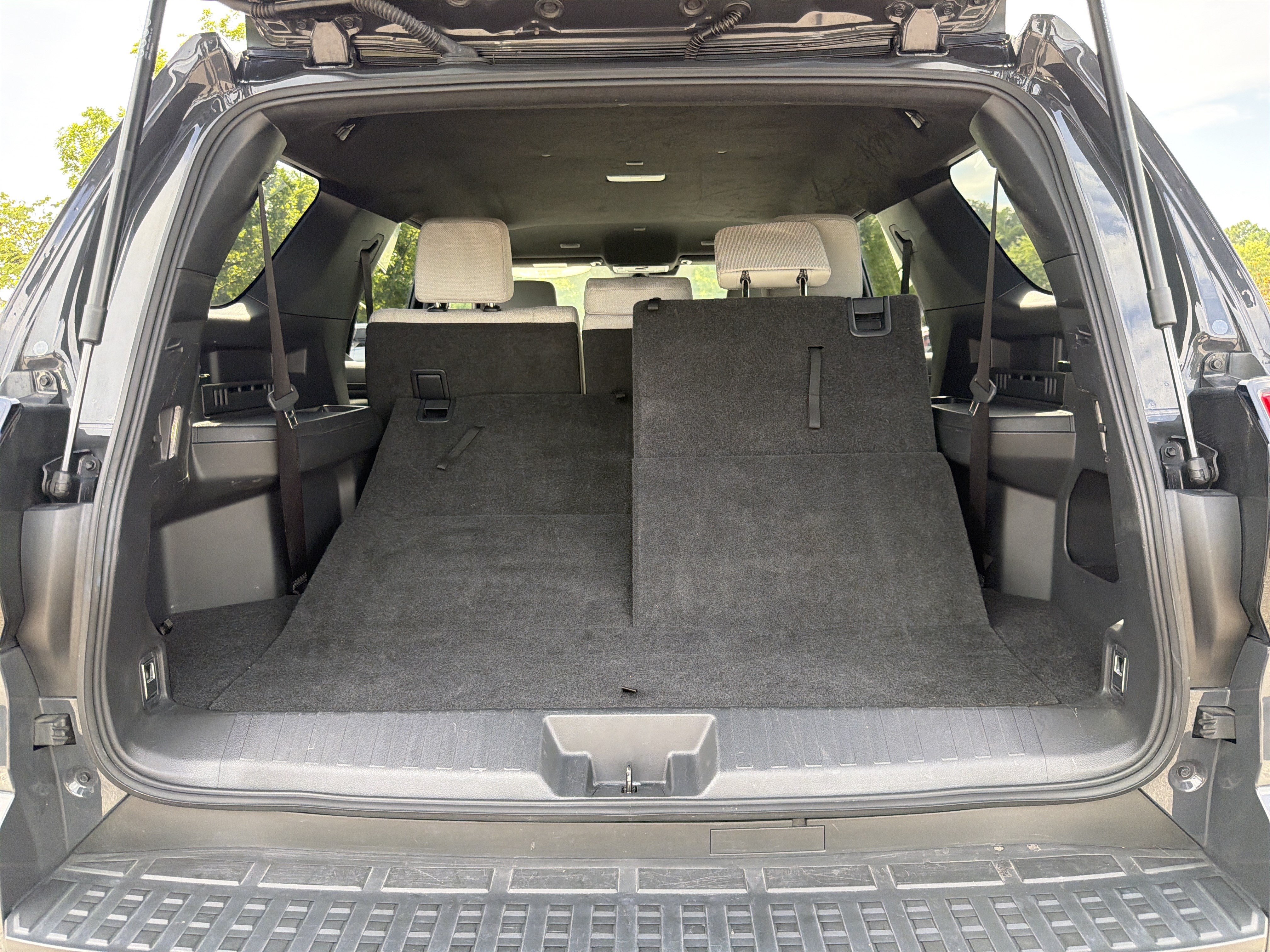 Certified 2025 Toyota 4Runner SR5 RWD image 28