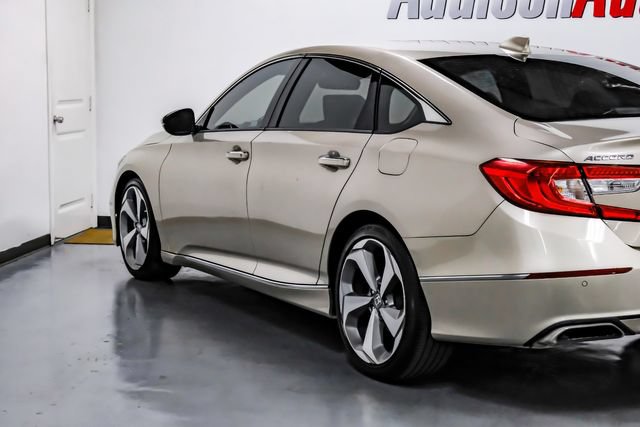 Used 2018 Honda Accord Touring image 17