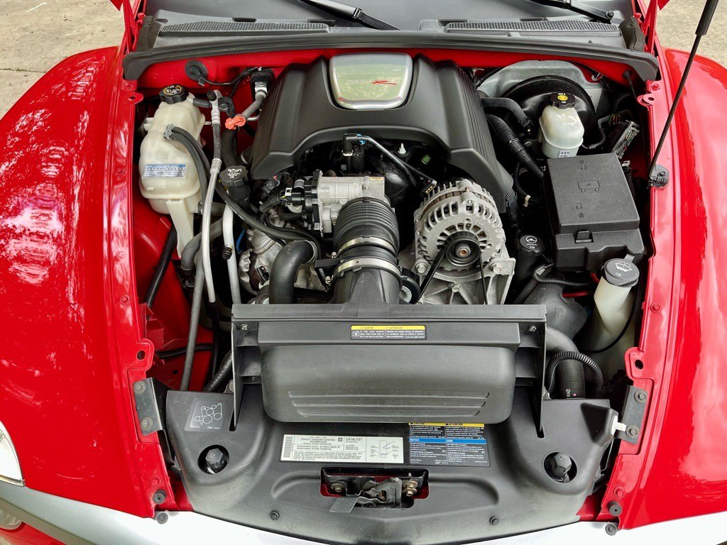 Used 2004 Chevrolet SSR w/ Preferred Equipment Group RWD image 19