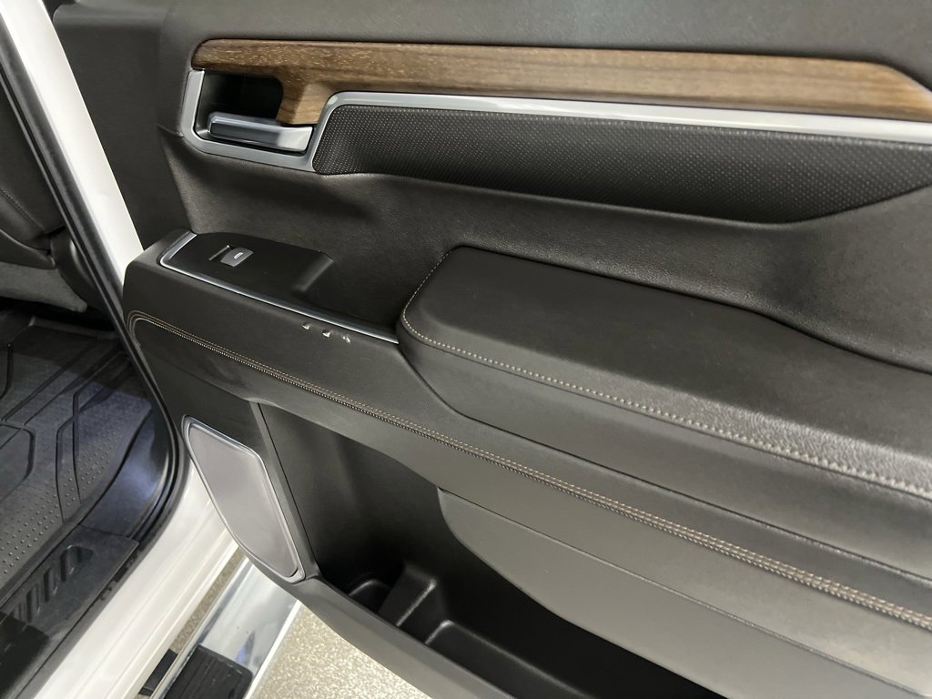 Used 2022 Chevrolet Silverado 1500 High Country image 55