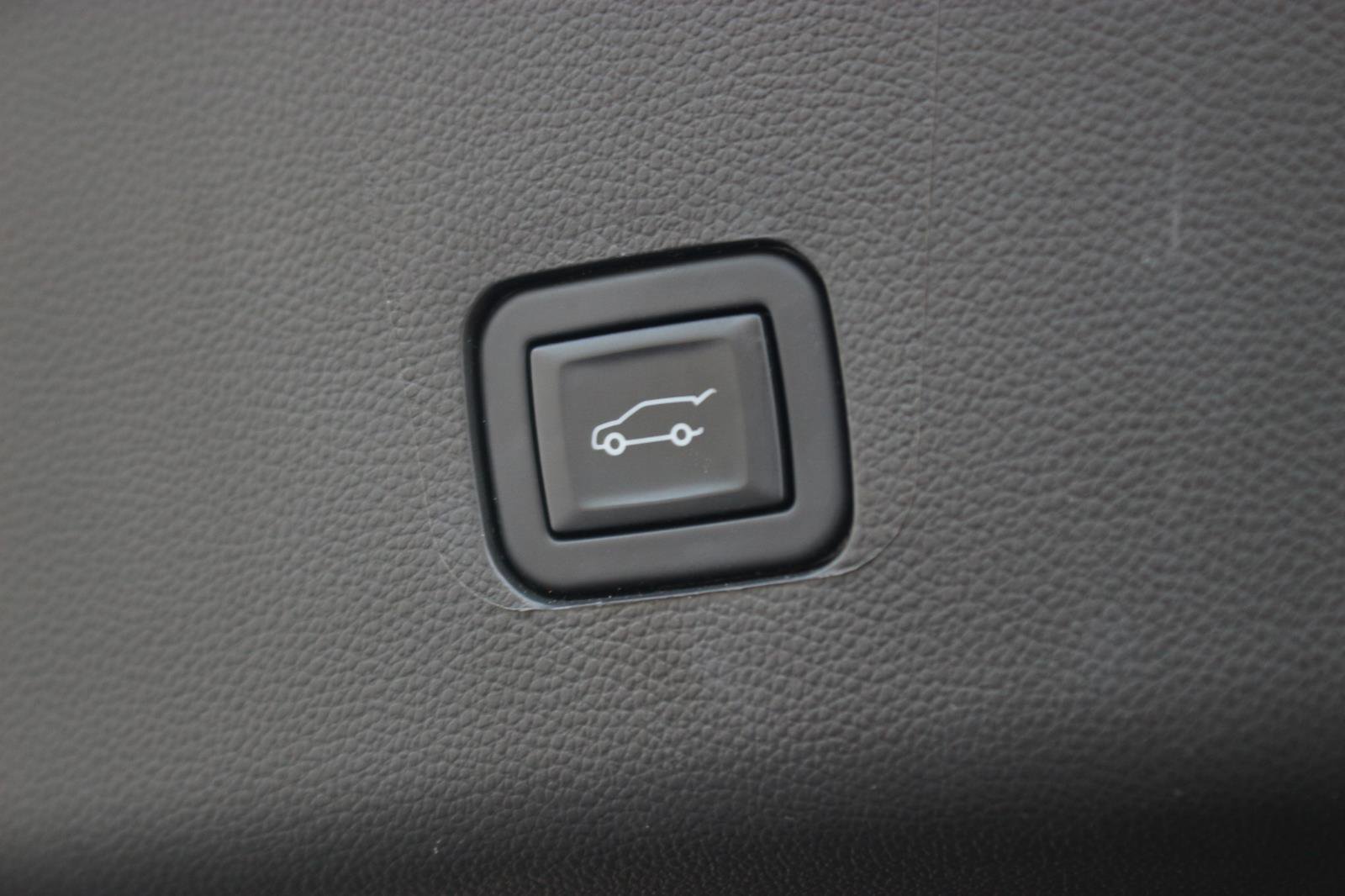 Used 2024 Chevrolet Traverse RS w/ LPO, Floor Liner Package image 13