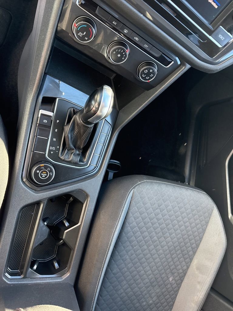 Used 2021 Volkswagen Tiguan S image 20