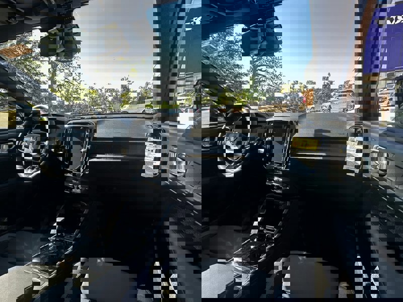 Certified 2024 Volvo C40 Recharge Core w/ Climate Package image 9