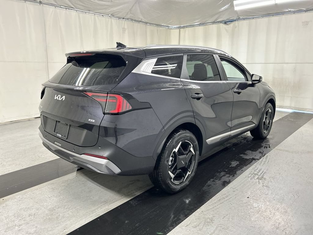 New 2026 Kia Sportage EX AWD/4WD image 2