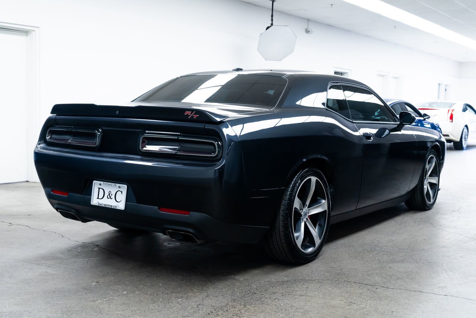 Used 2019 Dodge Challenger R/T w/ Driver Convenience Group image 6