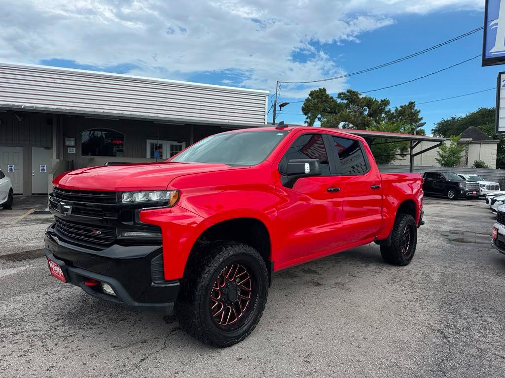 Used 2021 Chevrolet Silverado 1500 LT Trail Boss w/ Convenience Package II AWD/4WD image 2