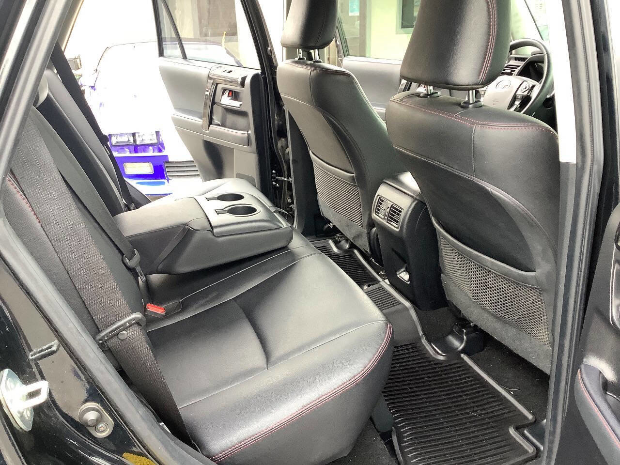 Used 2021 Toyota 4Runner Venture w/ Moonroof Package AWD/4WD image 35