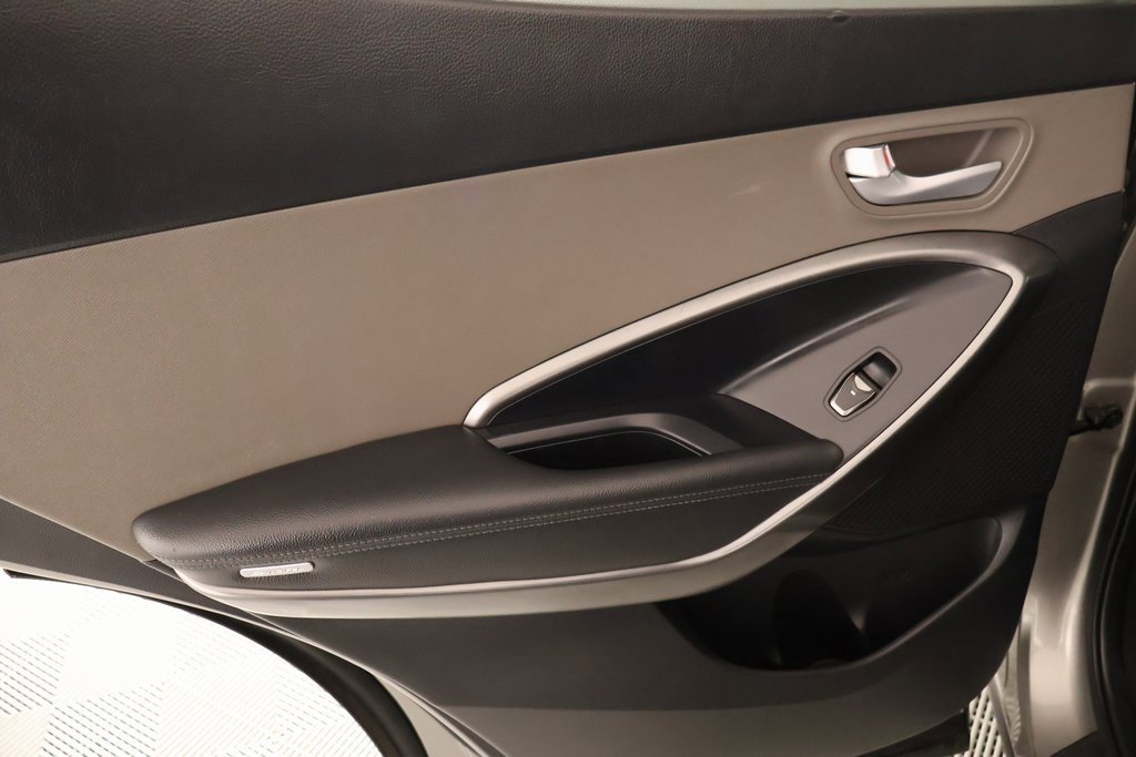 Used 2018 Hyundai Santa Fe Sport image 15