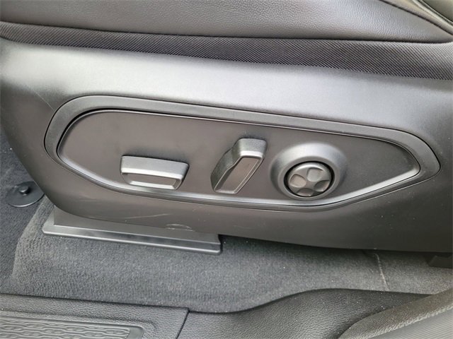 New 2025 Jeep Grand Cherokee L Limited w/ Black Appearance Package image 17