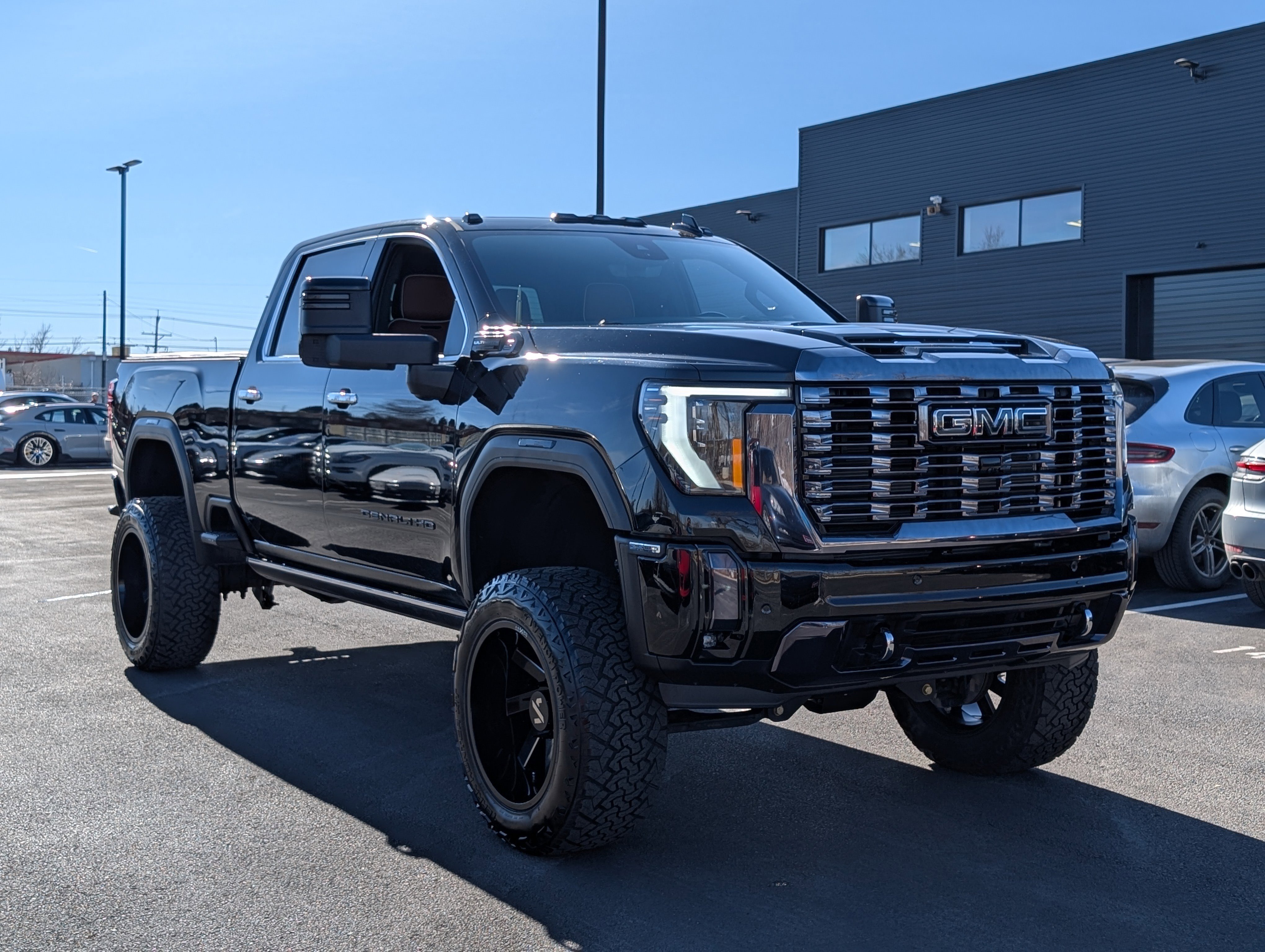 Used 2024 GMC Sierra 2500 Denali Ultimate w/ Max Trailering Package image 12