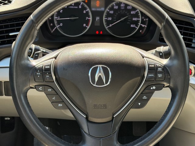 Used 2017 Acura ILX w/ AcuraWatch Plus Package FWD image 13