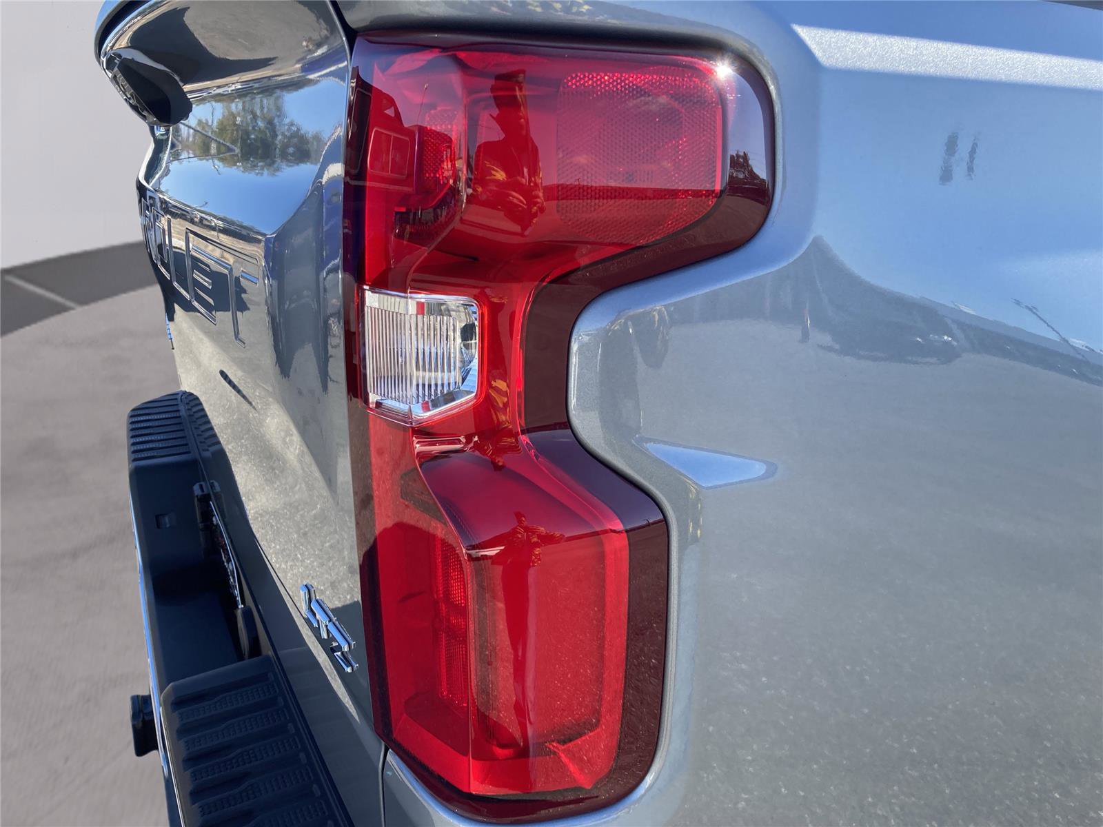 Used 2024 Chevrolet Silverado 1500 LTZ w/ LTZ Convenience Package II image 11