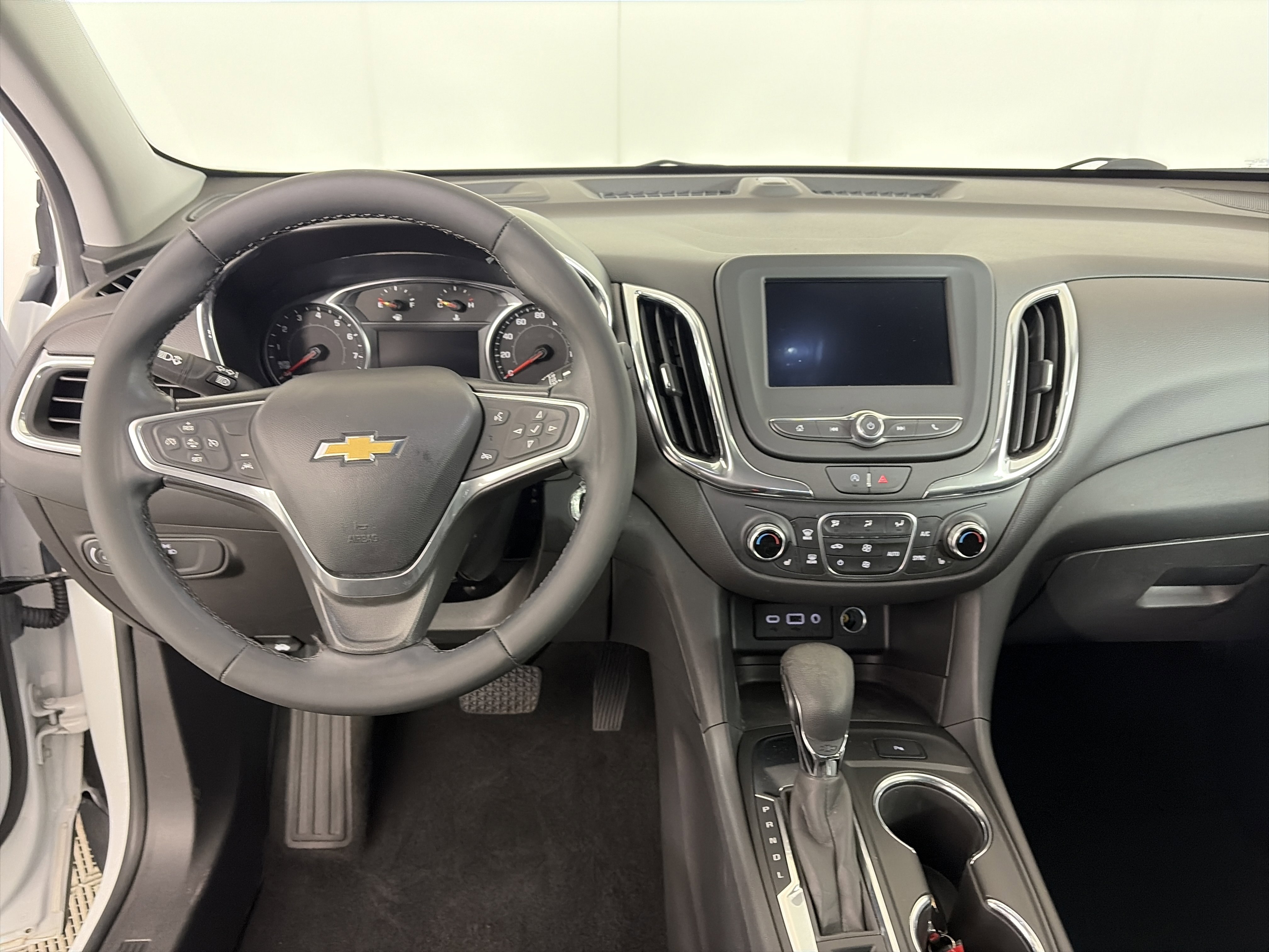 Certified 2023 Chevrolet Equinox LT image 3