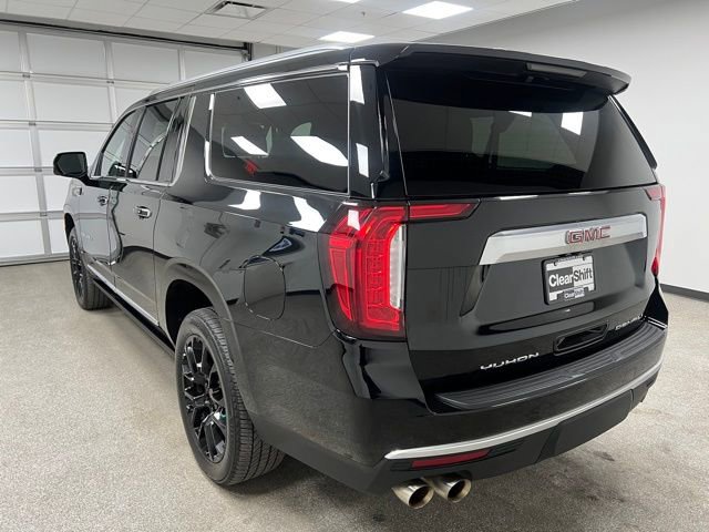 Used 2022 GMC Yukon XL Denali AWD/4WD image 8