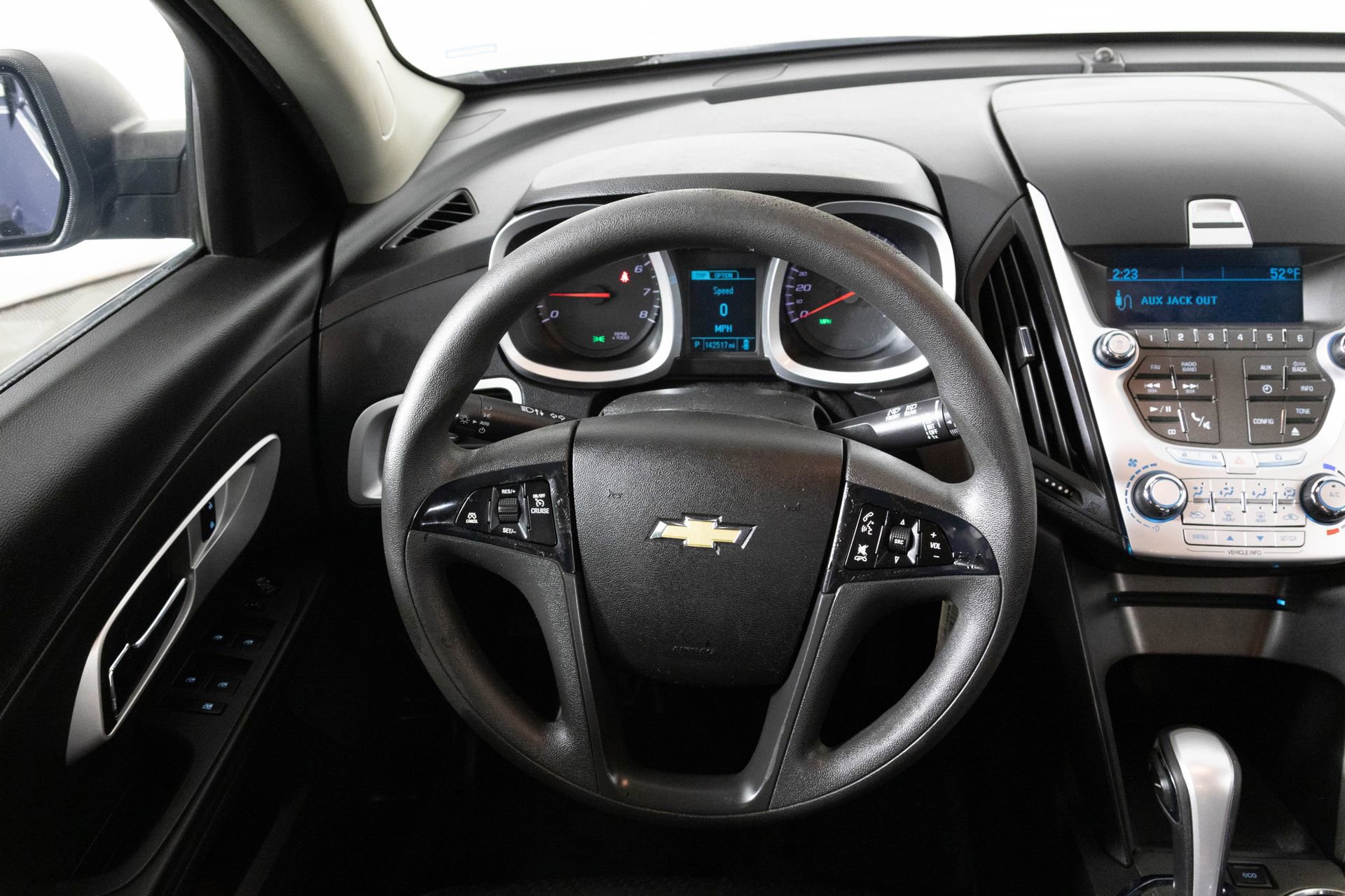 Used 2015 Chevrolet Equinox LS image 28