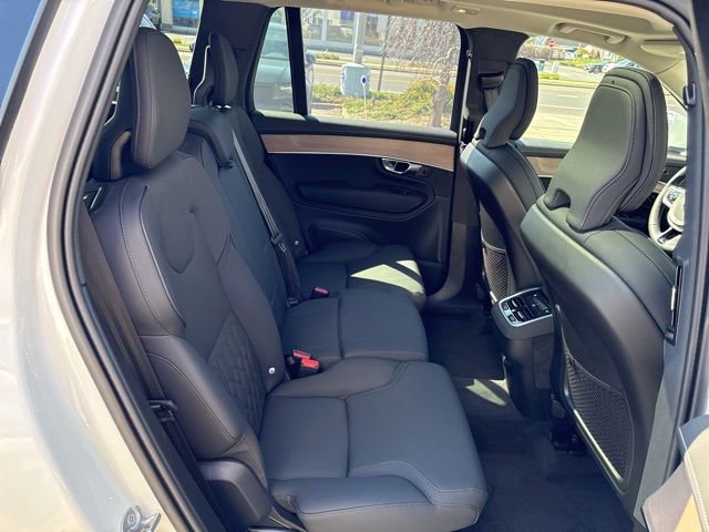 Used 2025 Volvo XC90 B5 Plus image 15