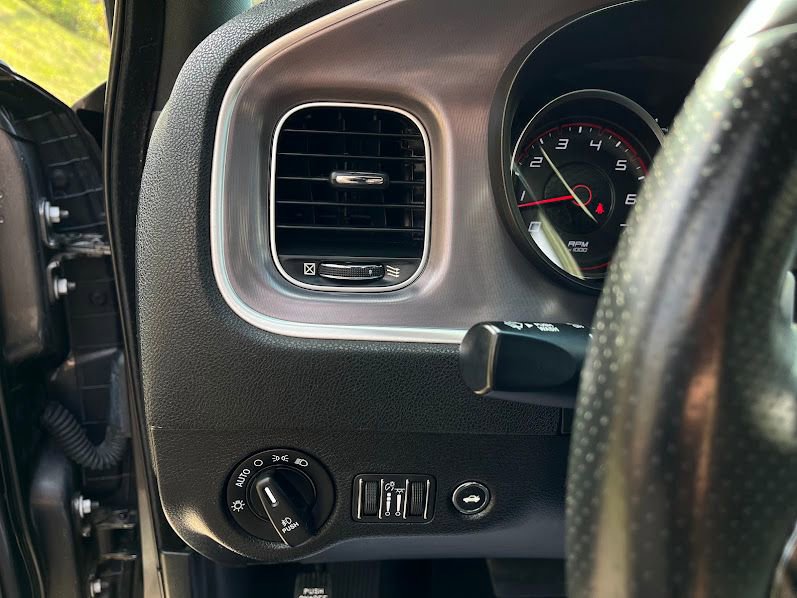 Used 2019 Dodge Charger R/T image 11