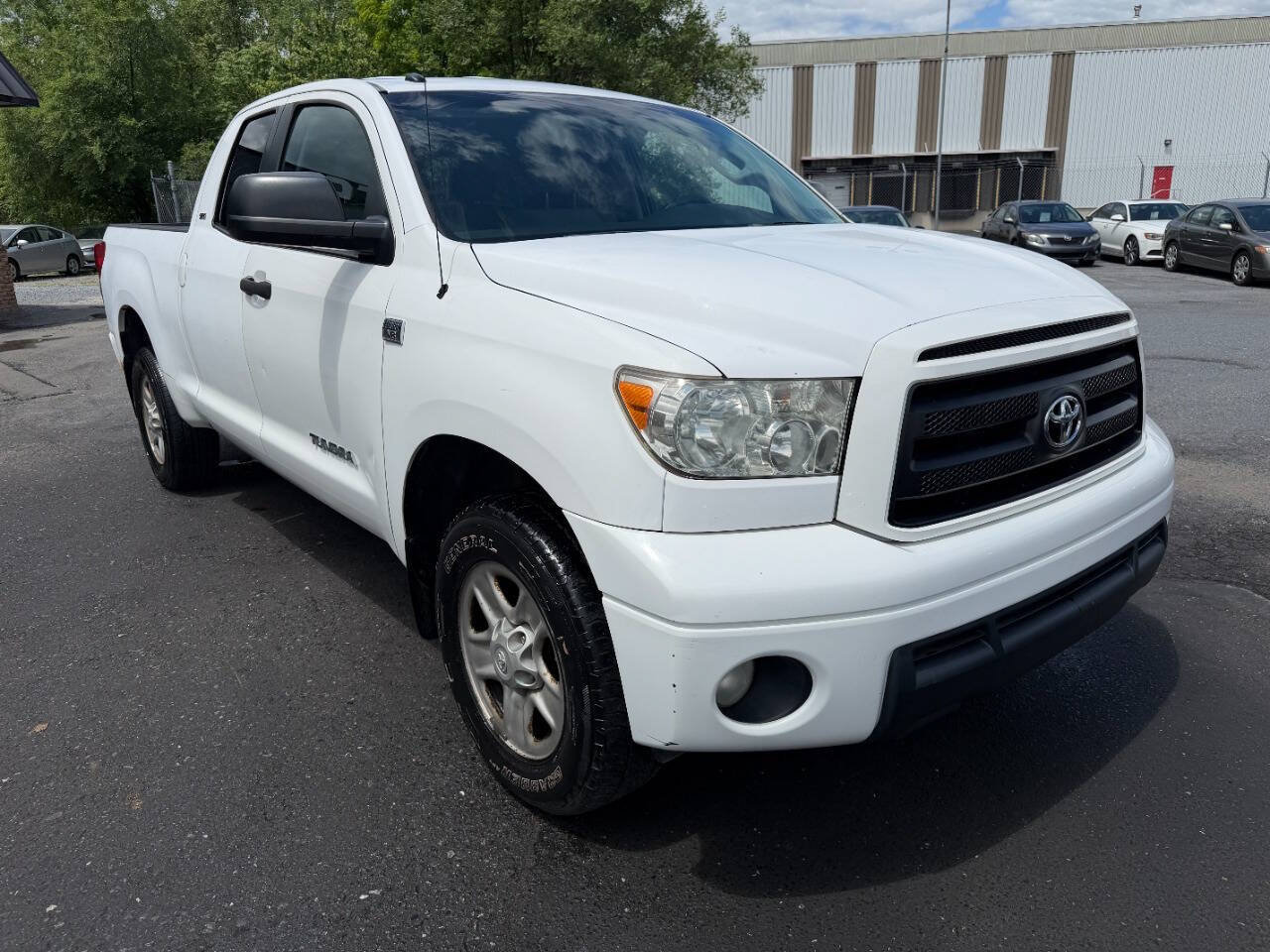 Used 2010 Toyota Tundra 4x4 Double Cab image 5