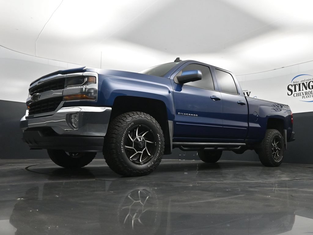 Used 2018 Chevrolet Silverado 1500 LT w/ All Star Edition AWD/4WD image 28