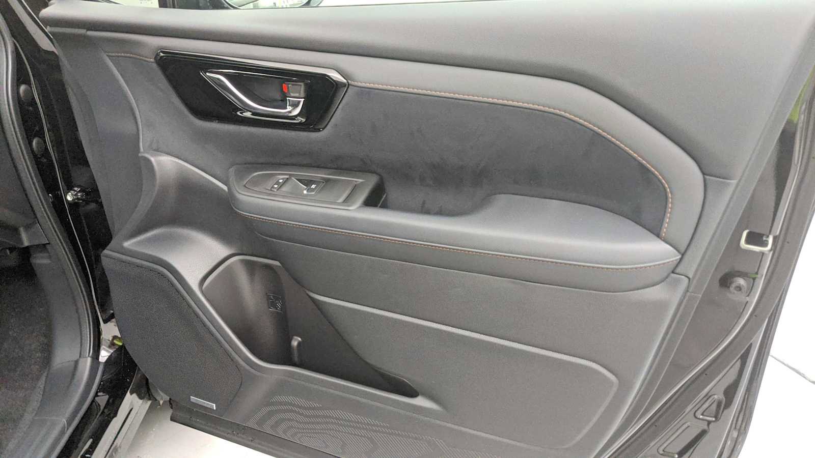 New 2026 Subaru Forester Touring image 30