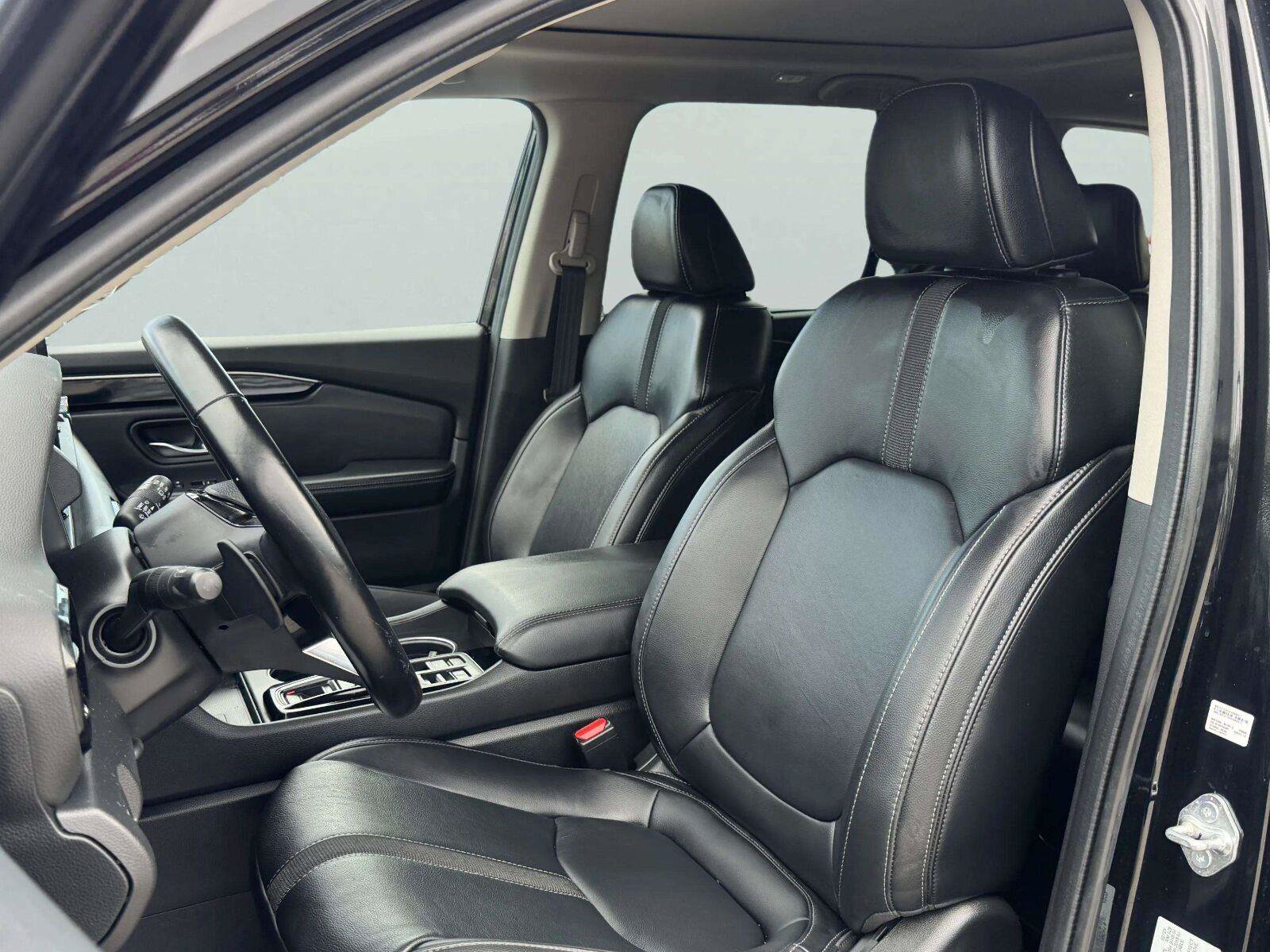 Used 2023 Honda Pilot Touring image 19