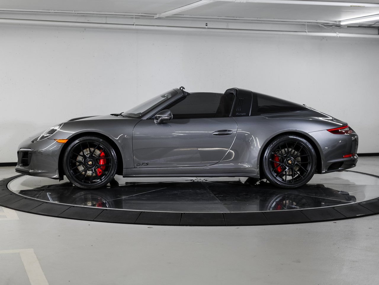 Certified 2018 Porsche 911 Targa 4 GTS AWD/4WD image 2