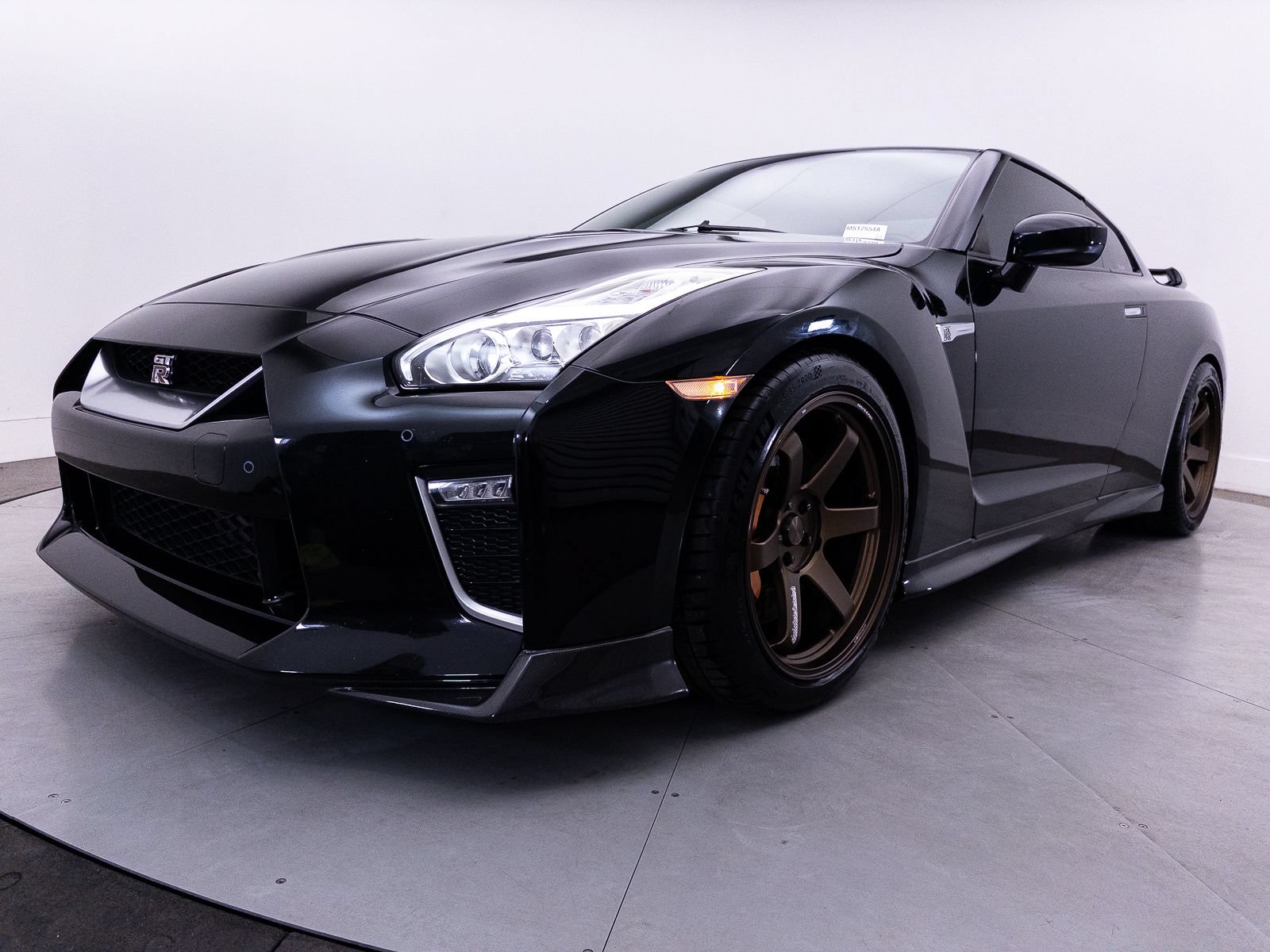 Used 2020 Nissan GT-R Premium w/ Premium Interior Package AWD/4WD image 17