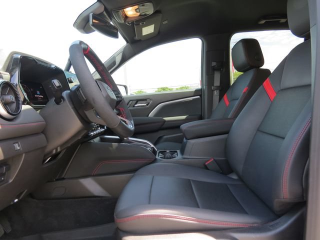 Used 2024 Chevrolet Colorado Z71 w/ Z71 Convenience Package 2 AWD/4WD image 13