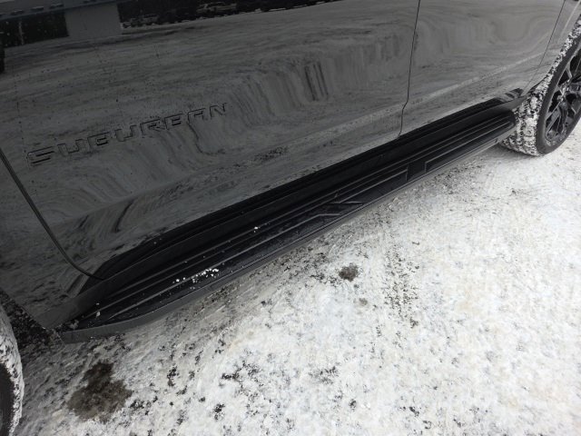 Used 2025 Chevrolet Suburban RST image 27