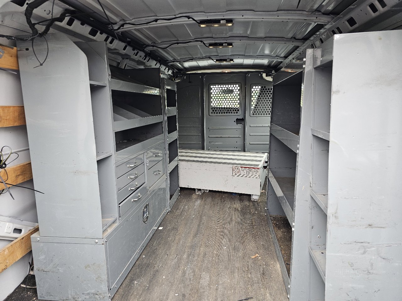 Used 2017 GMC Savana 2500 image 6