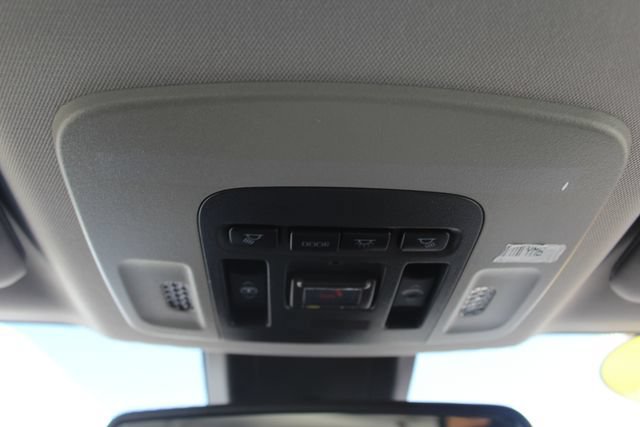 Used 2021 Toyota Camry XSE FWD image 38