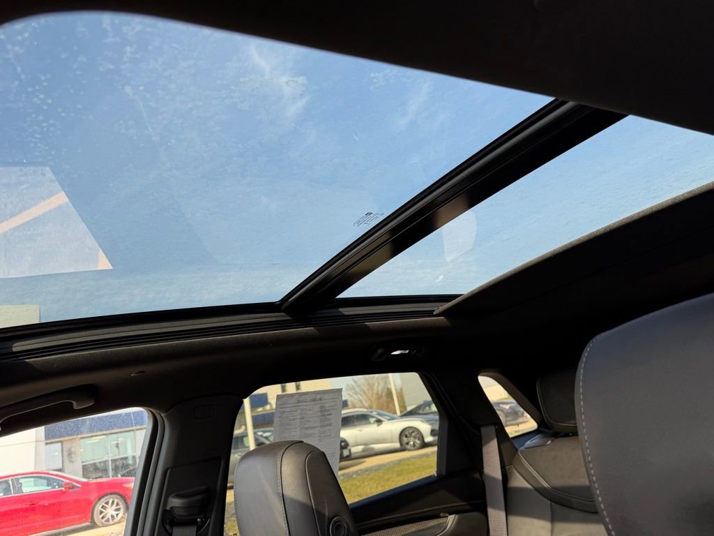 Used 2023 Cadillac XT5 Sportv w/ Technology Package image 11